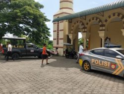 Jemaah Temukan Orok Bayi di WC Masjid Nurul Yasin