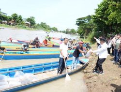 1 Juta 10 Ribu Benih Ikan Ditebar di Danau Tempe