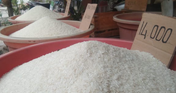 Harga Bahan Pokok Kembali Naik, Rekor Baru untuk Beras