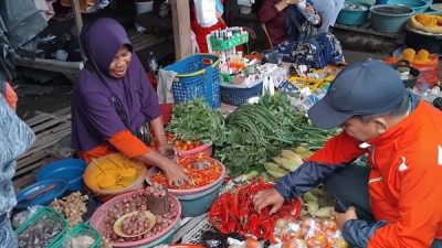 Pastikan Harga terkendali, Pj Bupati Jeneponto Tinjau Pasar Tamanroya