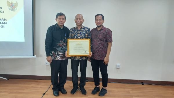 Raih Predikat Baik, BKPSDM Pemkab Jeneponto Terima Penghargaan KASN