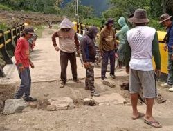 Belum Lama Diresmikan, Jembatan Penghubung Desa Kariango-Letta Mengalami Kerusakan