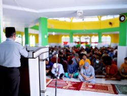 Kalapas Bulukumba Beri Kultum Siang Ramadan kepada Napi