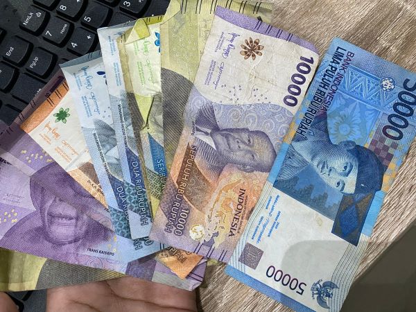 Jelang Akhir Kuartal II/2024, Nilai Tukar Rupiah Diprediksi Capai Rp15.500
