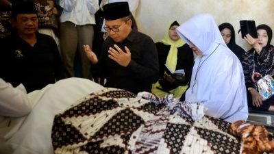 Bersahabat Sejak Usia 16 Tahun, Danny Pomanto Lepas Kepergian Donny Kesuma