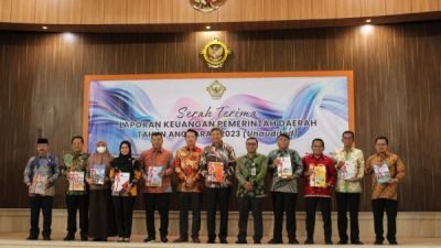 Pj Bupati Bantaeng Serahkan LKPD Unaudited Tahun Anggaran 2023 ke BPK