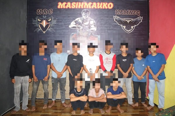 Terduga Pelaku Pelemparan Rumah Oknum Polisi di Bulukumba, Menyerahkan Diri