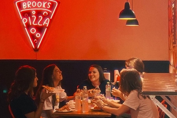 Spot Berbuka Puasa Estetik dan Kekinian di Makassar