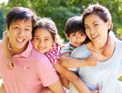 Tips Jaga Bayi Tetap Sehat Saat Silaturahmi dengan Cara Ini