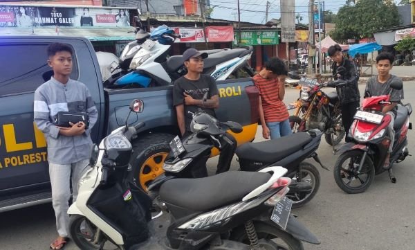 Polresta Mamuju Bubarkan Aksi Balap Liar, Sejumlah Motor di Amankan