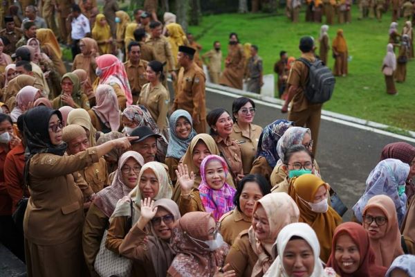 Kabar Gembira, Bupati Mamuju Akan Pertahankan Tenaga Kontrak