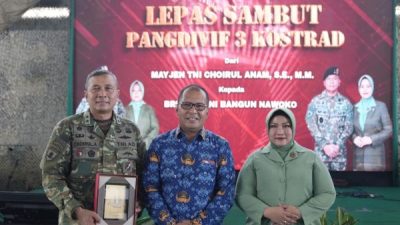 Perkuat Kolaborasi, Danny Pomanto Hadiri Sertijab Pangdivif 3/Kostrad