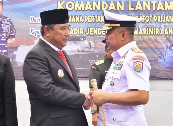 Pj Gubernur Sulsel Hadiri Serah Terima Jabatan Komandan Lantamal VI Makassar