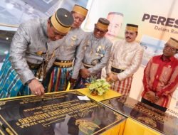HUT Soppeng, Pj Gubernur Beri Bantuan dan Resmikan Proyek