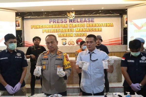 Satuan Narkoba Polrestabes Makassar Gagalkan Peredaran Sabu Jenis Baru