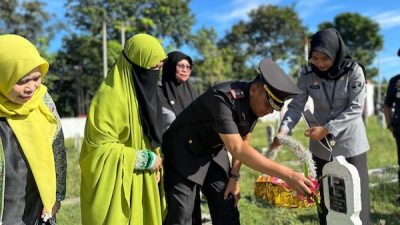 Momentum Ziarah-Tabur Bunga, Kalapas Takalar : Terus Berikan Pelayanan Terbaik