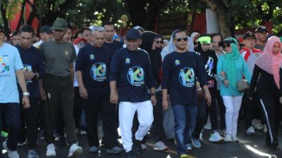 Jelang HUT ke-161, Ratusan Warga Jeneponto Antusias Ikuti Jalan Sehat
