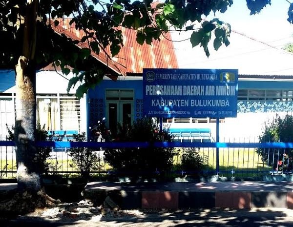 Miris, 3 Tahun Gaji Puluhan Pegawai PDAM Bulukumba Tak Dibayarkan
