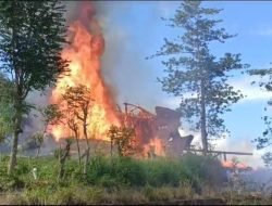 Ditinggal Pemiliknya, 1 Rumah Warga di Kelara Jeneponto Terbakar
