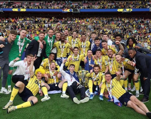 Oxford United Raih Promosi ke Divisi Championship Musim 2024/2025