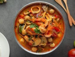 Pecinta Makanan Pedas Hati-Hati, Ini Akibat yang Menanti