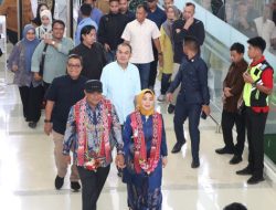 Pj Gubernur Sulbar Bahtiar Baharuddin Tiba di Bandara Tampa Padang