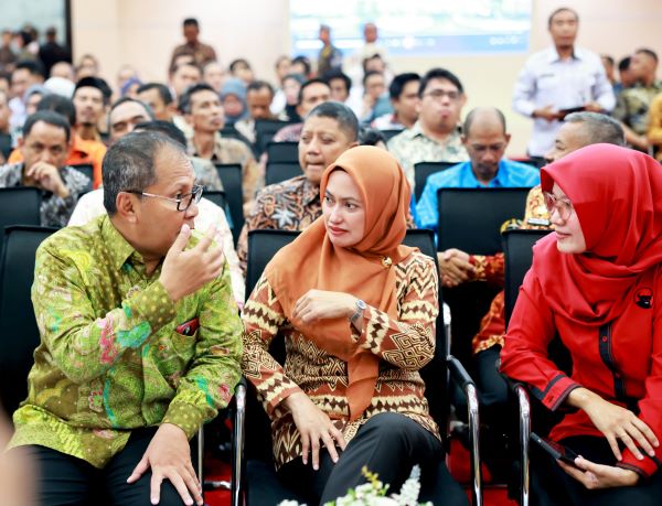 Danny-Indah "Tampil Mesra", Kode Berpasangan di Pilgub 2024