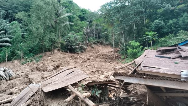 Empat Kecamatan di Gowa Berstatus Awas, Warga Dilarang Beraktivitas Sekitar Sungai