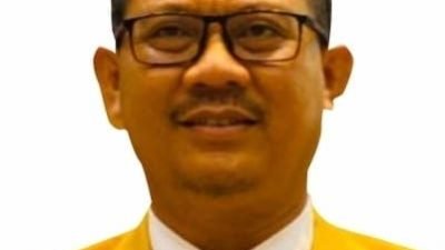 Profil Bacarek UNM : Profesor Hasnawi Haris, Pengajar dan Peneliti yang Berdedikasi