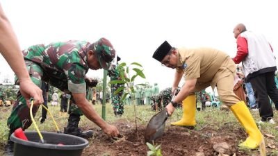 Pj Bupati Bantaeng Apresiasi Penanaman Pohon di Wilayah Kodim 1410
