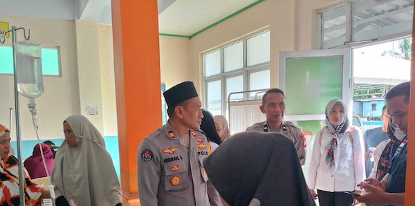 42 Anak di Majene Keracunan Makanan, Polsek Pamboang Datangi TKP