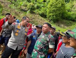 Kapolda Sulsel-Pangdam Dirikan Posko Bantuan Korban Tanah Longsor di Latimojong