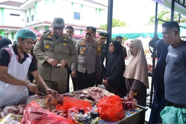 Bantu Masyarakat Jelang Idulfitri, DPKP Maros Gelar Pasar Murah
