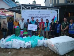 PLN Indonesia Power UBP Tello Salurkan Bantuan ke Korban Banjir Luwu