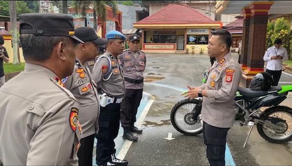 Dukungan Operasional, Personil Polsek Simbuang Terima Kendaraan Roda Dua