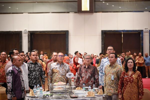 Respon Aspirasi Buruh, Danny Pomanto : Kalau Butuh Perwali Kita Buatkan