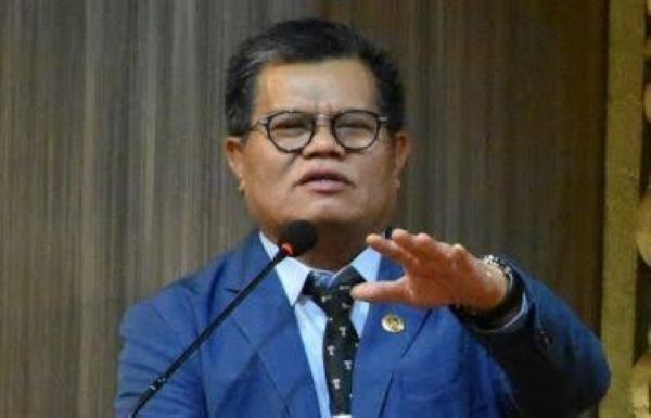Prof Husain Syam Mendaftar di 6 Parpol Jelang Pilgub Sulbar