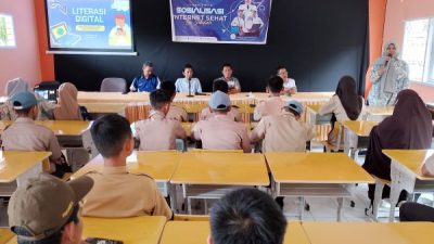 Diskominfo Sinjai Gelar Sosialiasai Internet Sehat di Sekolah