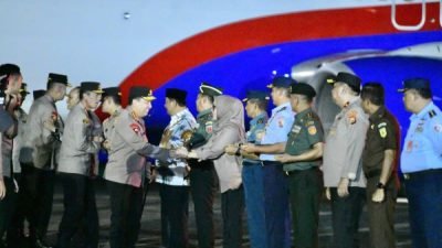 Ketua DPRD Sulsel Sambut Kedatangan Kapolri di Sulsel