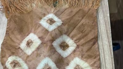 Mengenal Kain Roto Khas Rongkong Luwu Utara