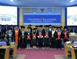 Unhas Kukuhkan 4 Profesor Farmasi