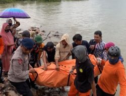 Tim SAR Berhasil Temukan ABK KM Cahaya Madinah yang Tenggelam