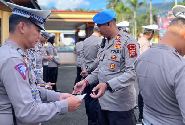 Operasi Patuh 2024, Propam Polres Tana Toraja Lakukan Pemeriksaan Internal