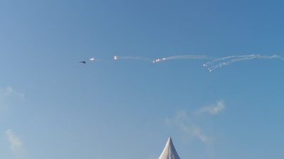 Pesawat Boeing 737-200 Skadron Udara 5 Atraksi di F8 Makassar