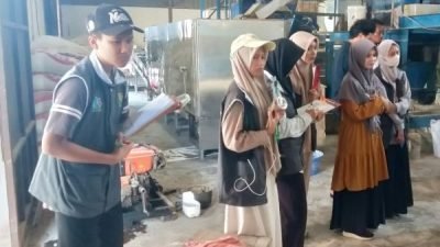 Ajak Peneliti Muda Ciptakan Inovasi, Sekolah Islam Athirah Gelar Workshop KTI