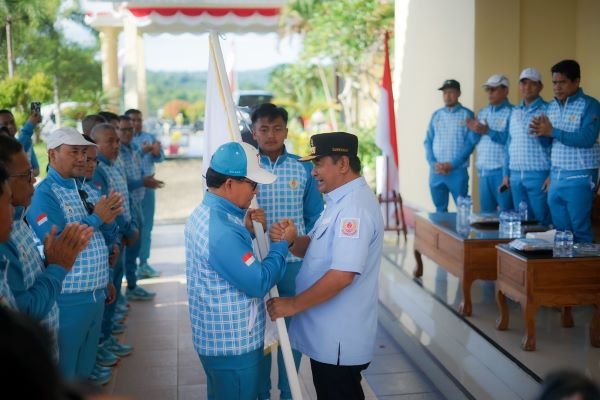 Pj Gubernur Lepas Kontingen Sulbar untuk PON XXI Aceh-Sumut 2024