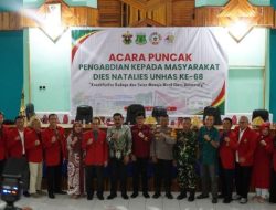 Puncak KKN di Pinrang, Unhas Serahkan Bibit Jagung Jago