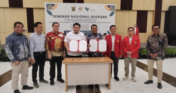 Unhas Deklarasi Pusat Kajian Riset Geopark