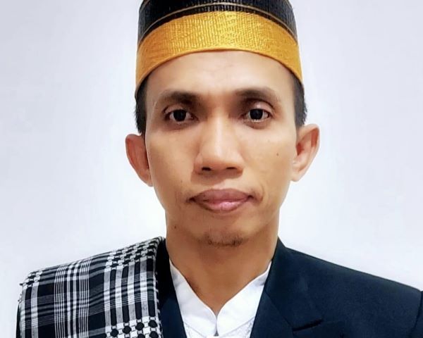 Mengenal Sosok Sadli, Pria Asal Lutim Dijuluki Al Qur’an “Berjalan”