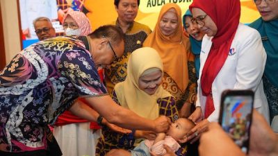 Pj Gubernur Sulsel Canangkan Pemberian Vaksin Polio Putaran Kedua